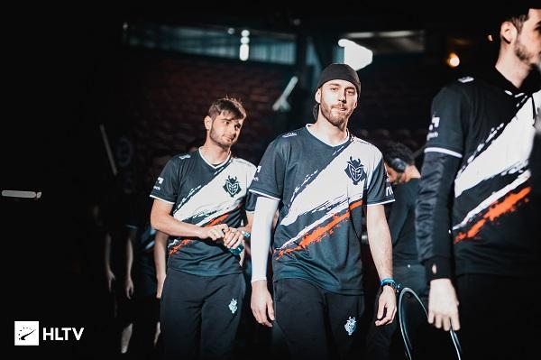 他通过锐利 他通过锐利