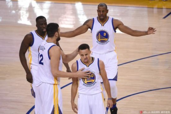 他不被观众 他不被观众