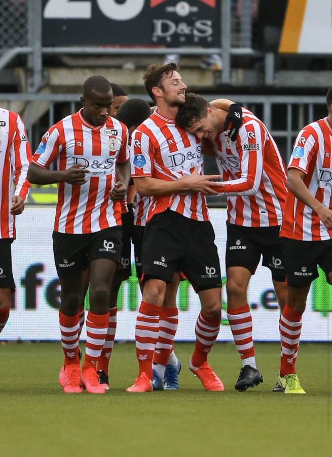 让年轻球员 让年轻球员